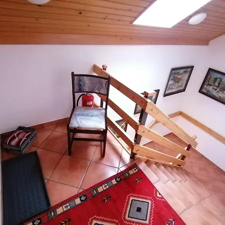 Apartma Cvrsta Trojka *