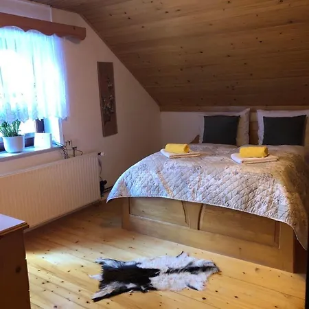 Apartma Cvrsta Trojka *