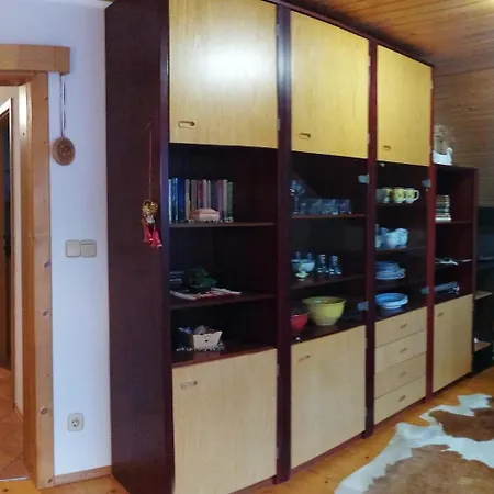 Apartma Cvrsta Trojka 아파트 *