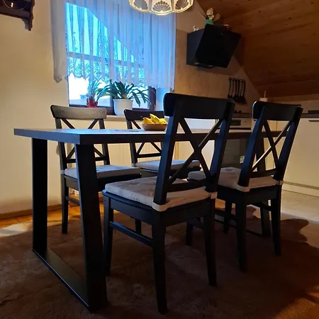 아파트 Apartma Cvrsta Trojka